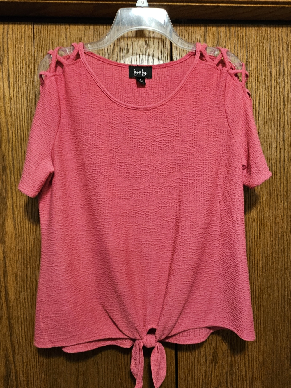liz & co. Pink Tie-Front Cold-Shoulder Crop Top